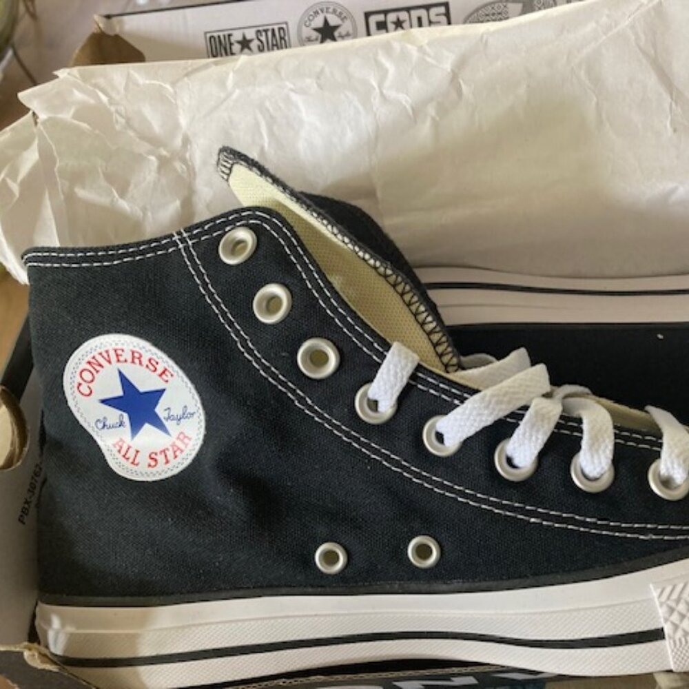 BRAND NEW Converse All Star unisex black shoes, mens size 7 or Womens size 9